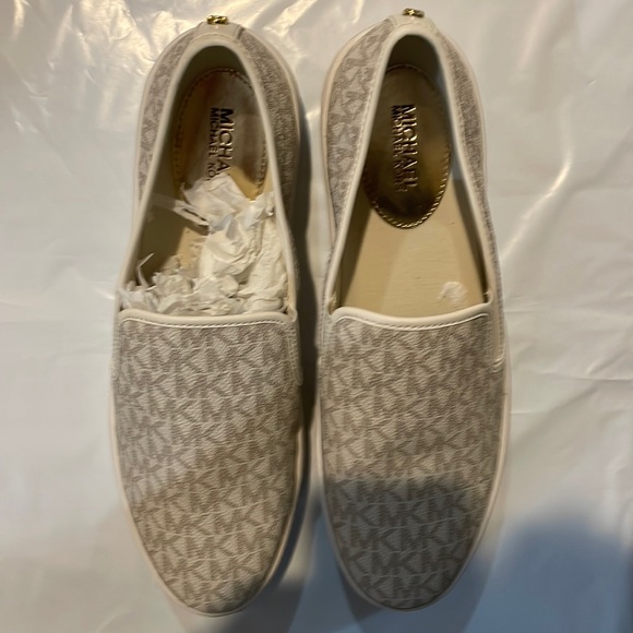 Michael Kors Teddi Slip On size 10 USA - Picture 1 of 2